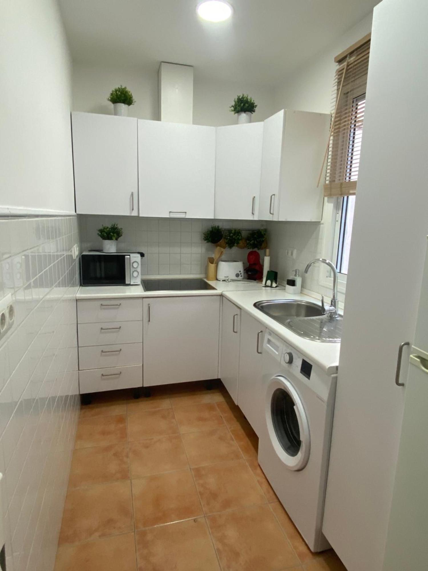 2 Bedroom Virgen De Begona Sevilla Eksteriør bilde